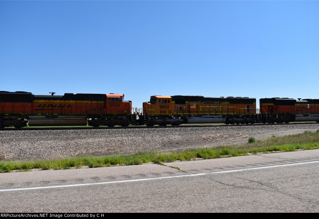 BNSF 9943/8555